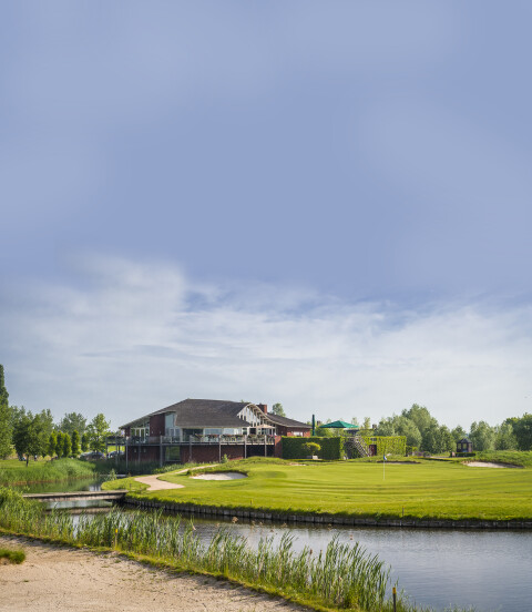 Hoger baan en clubhuis dsc1684